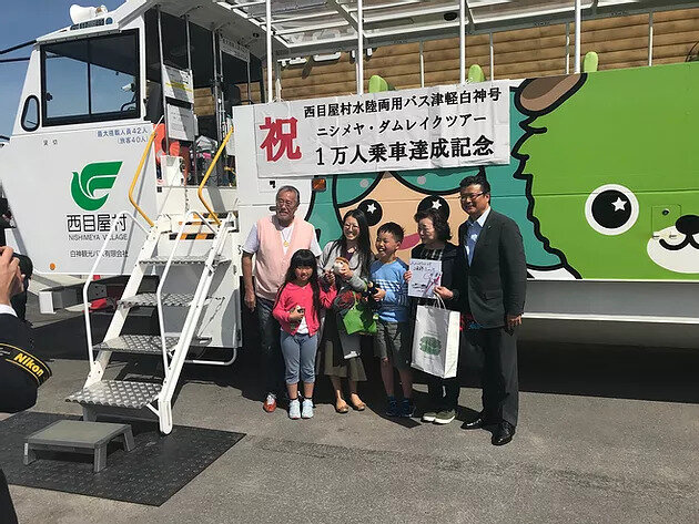 水陸両用バス利用者1万人突破!!