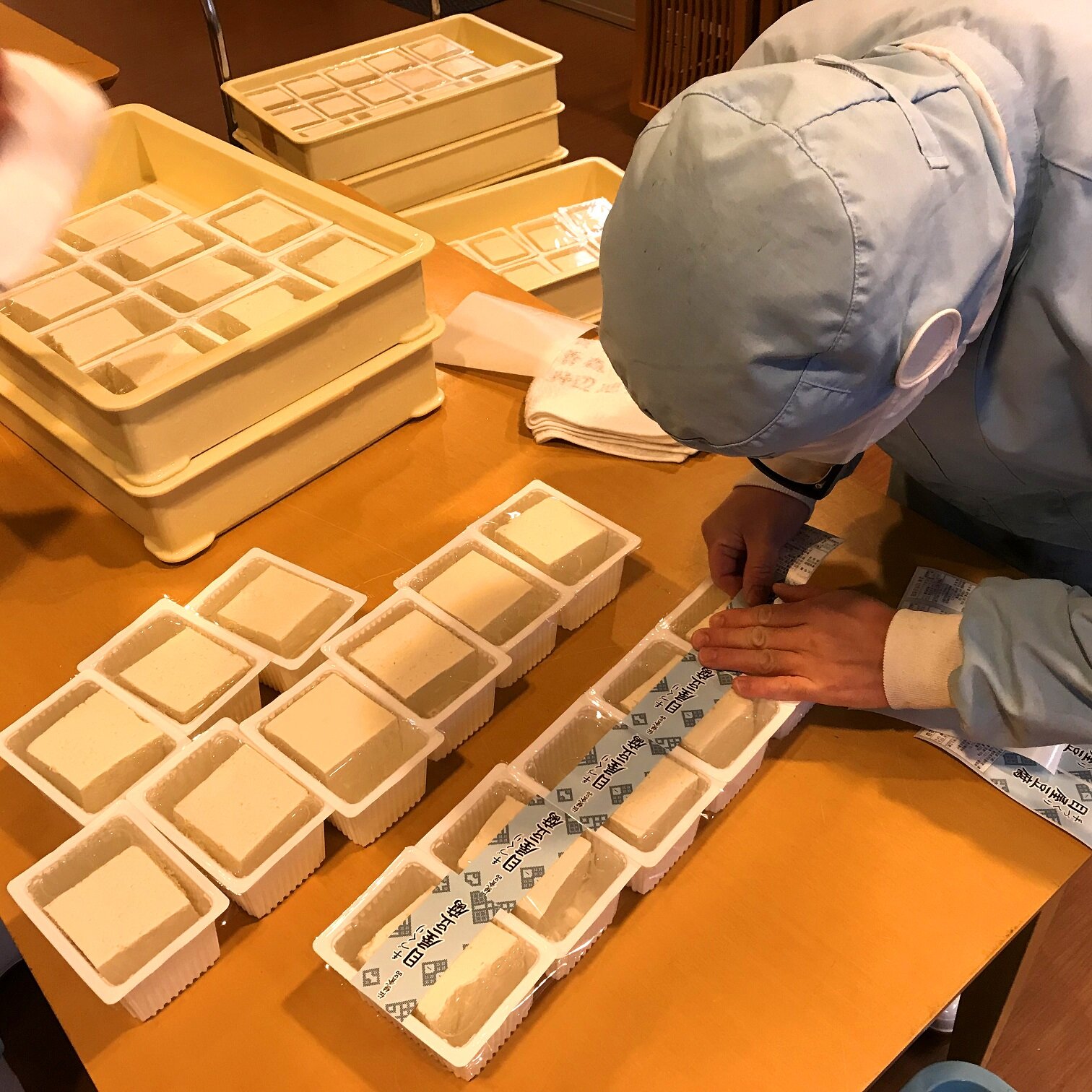 ~いよいよ明日・目屋豆腐&そば焼酎販売!~