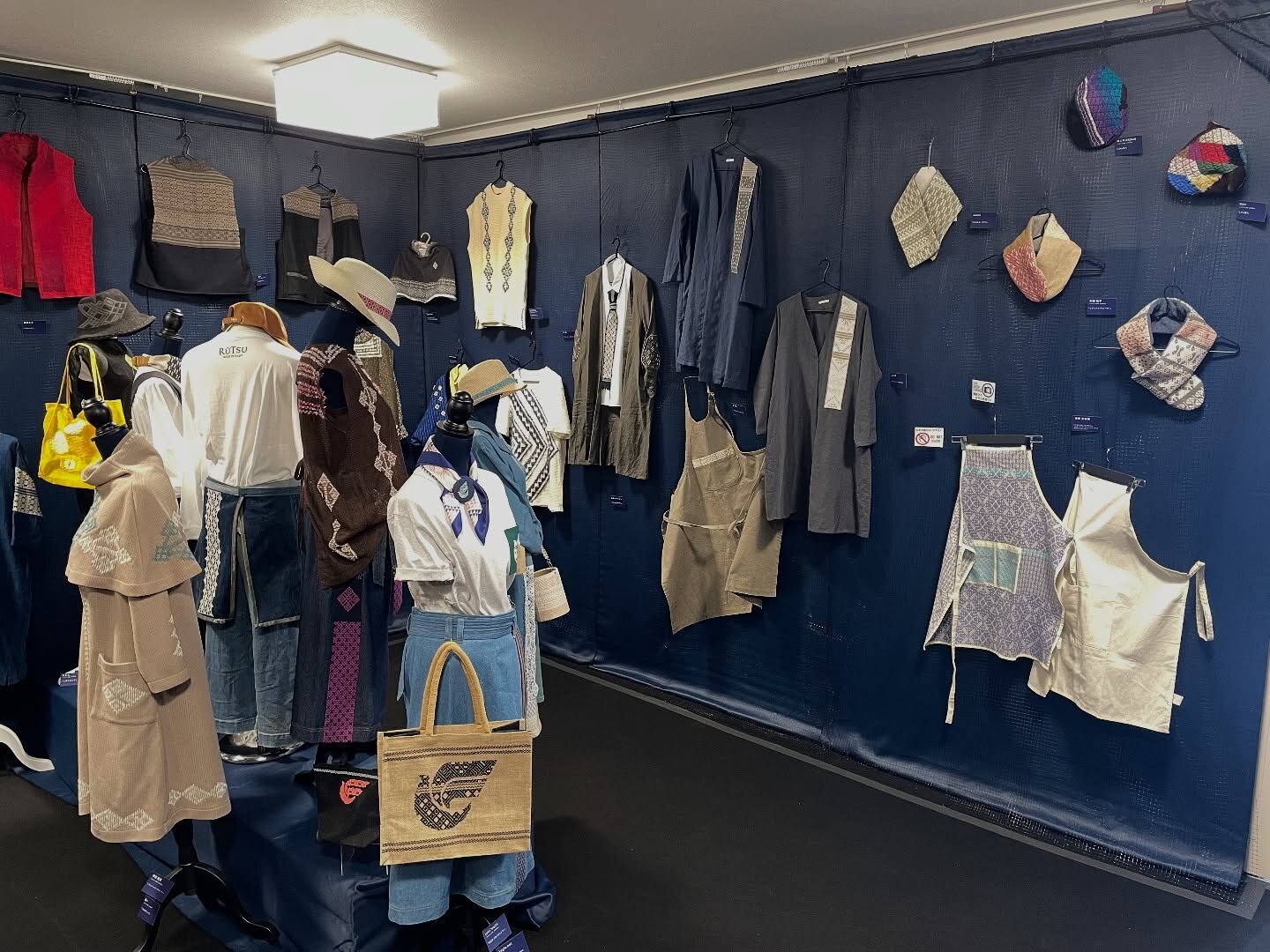 【道の駅 津軽白神・着飾るこぎん展】