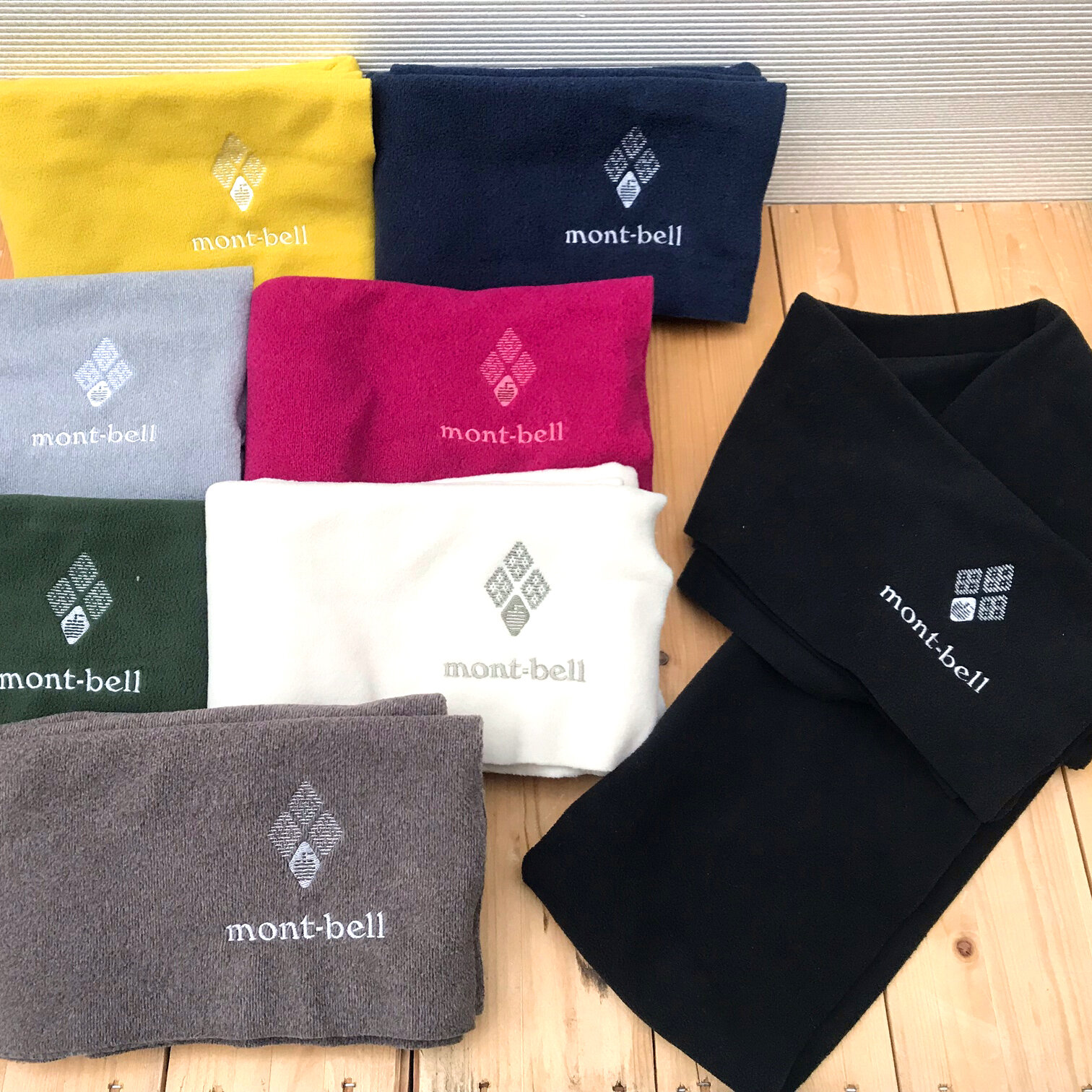 【未使用品】モンベル mont-bell シャミースマフラー ネックゲーター クリマプレン バンドルストラップ ワッチキャップ ソックスなど BT10 シャミース マフラー｜モンベル